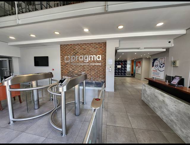 624M² OFFICE TO LET IN VORNA VALLEY